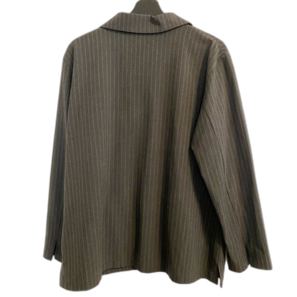 Chico's 3 (XL) Gray Pinstripe Button Up Blazer, Business Casual, Office UB-37 - Picture 6 of 9
